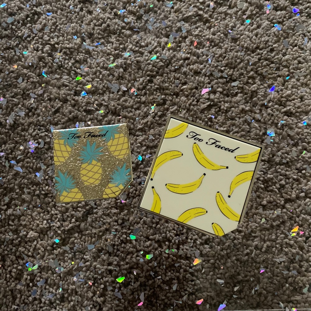 Too faced makeup set